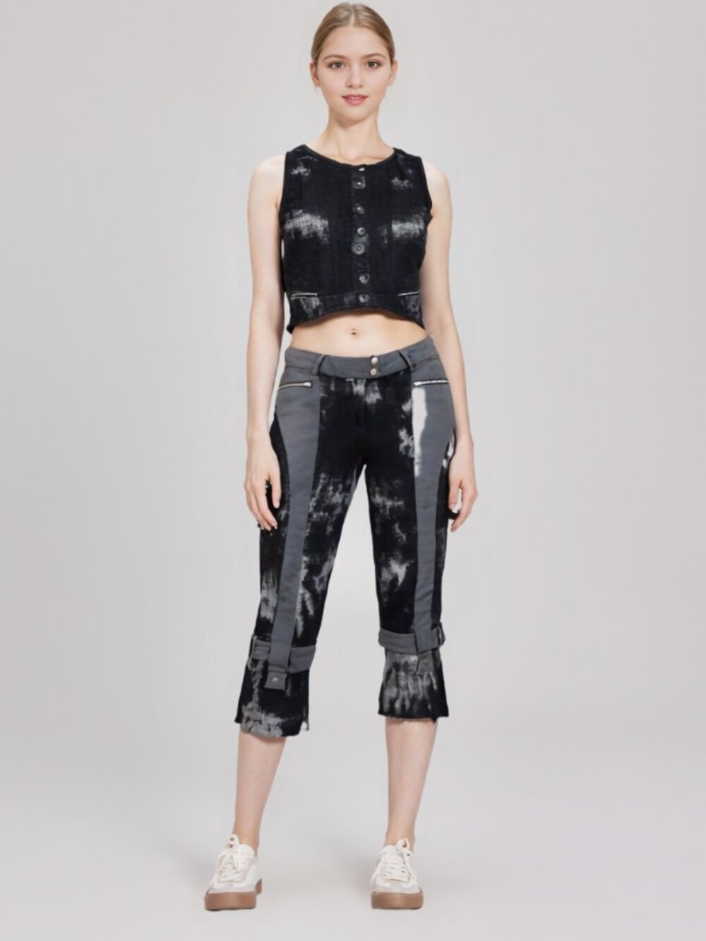Auth Versace Vintage very rare cropped jeans 28